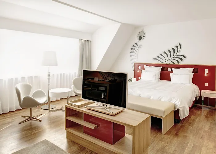 Hotel Hyperion Am Schloss 5*