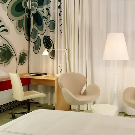 Hyperion Am Schloss فندق