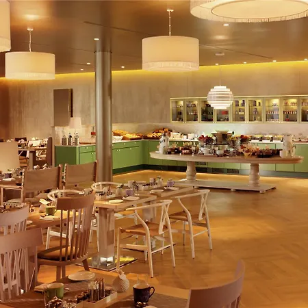 Hyperion Am Schloss 5* دريسدن
