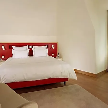 Hyperion Am Schloss فندق