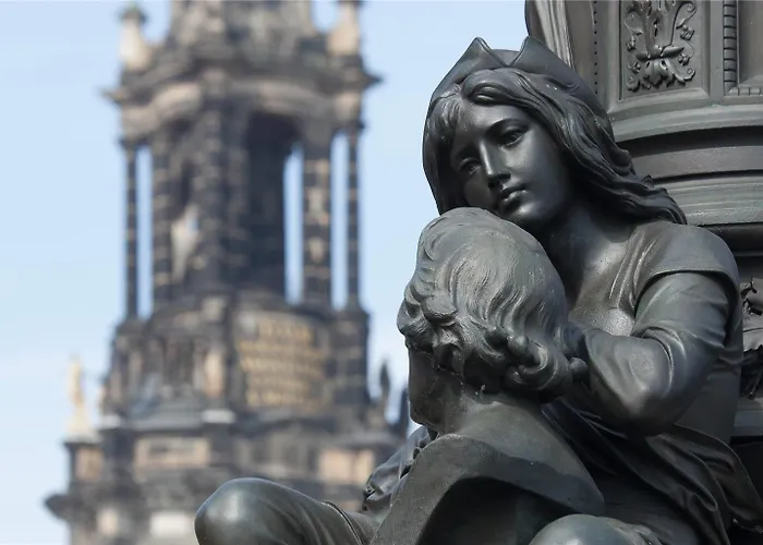 Отель Hyperion Am Schloss Дрезден