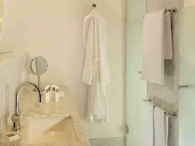 Hyperion Am Schloss 5* دريسدن