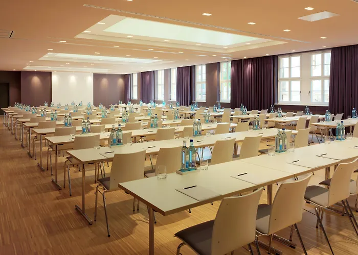 Hyperion Am Schloss 5*